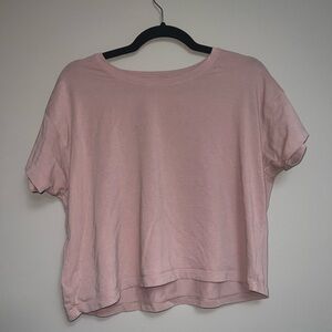 Lululemon boyfriend crop top